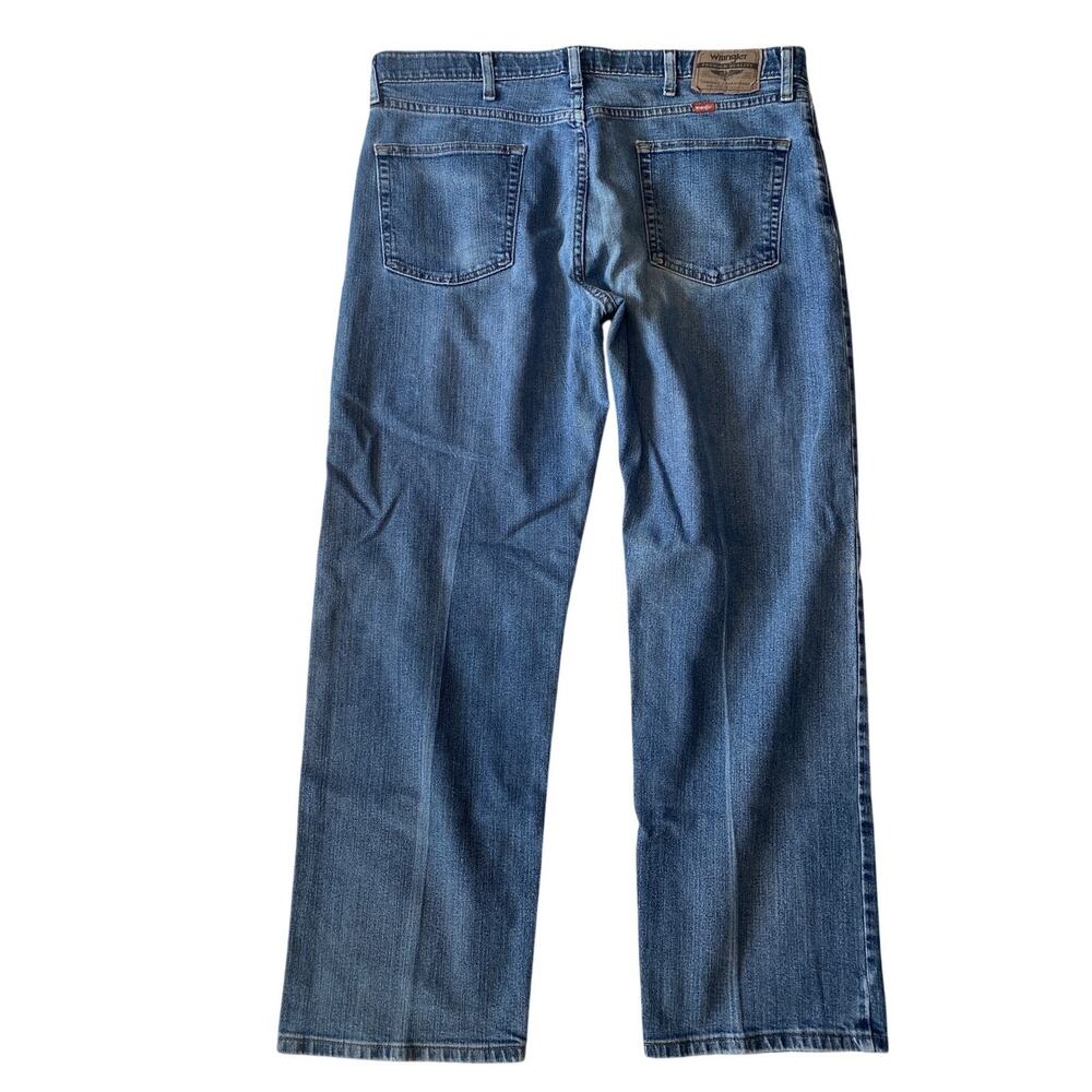 Wrangler Denim Blue Jeans Men Size 36X30 Regular Fit Work Classic Western